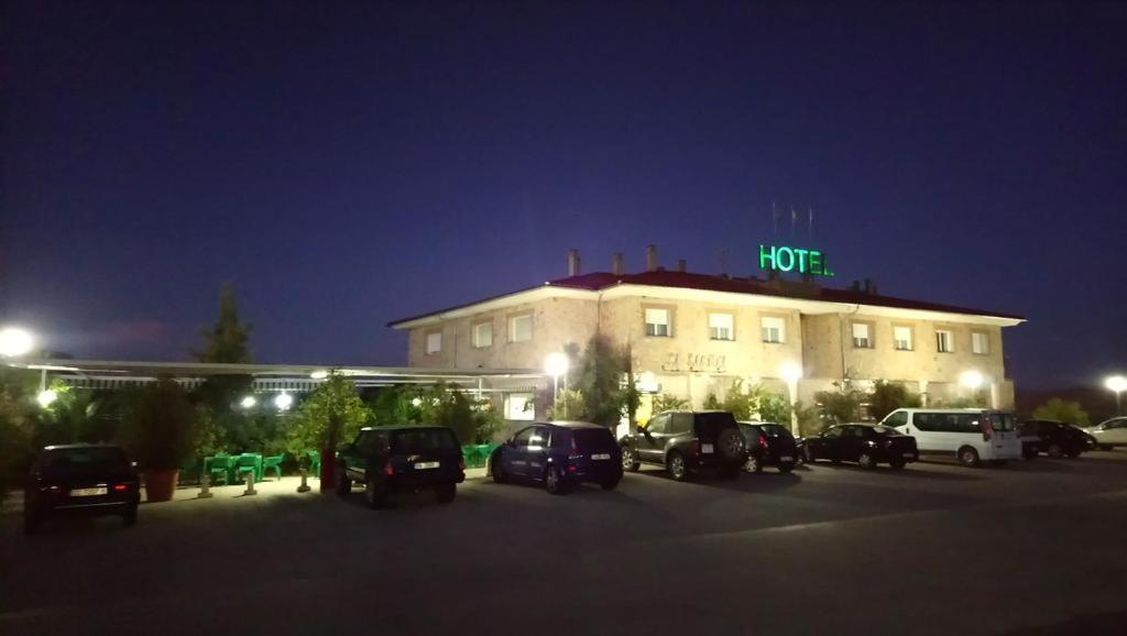 Brozas Hotel Restaurante Sostenible La Laguna מראה חיצוני תמונה