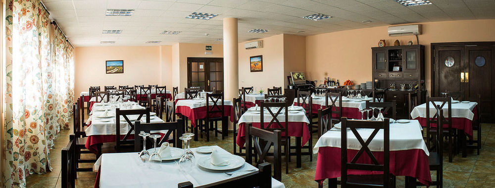 Brozas Hotel Restaurante Sostenible La Laguna מראה חיצוני תמונה